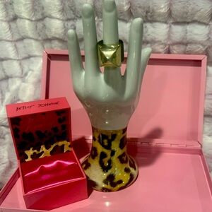Betsey Johnson Ring with Box Size 8?